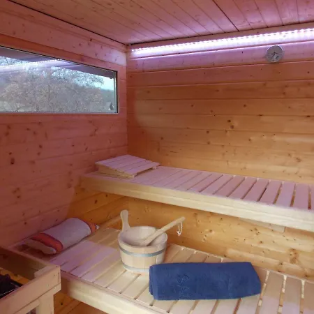 Ferienhaus Koronika Mit Sauna 펜션 플레텐베르크